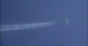 Top Secret Aircraft / UFO flying over Kansas
