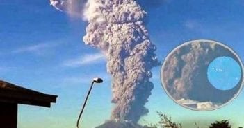 UFO Orbs Captured On Video Flying In Formation Into Erupting Calbuco Volcano In Chile