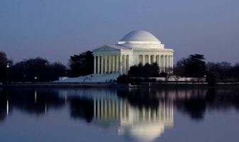 Repair and Control Settlement at Jefferson Memorial Seawall, 2005